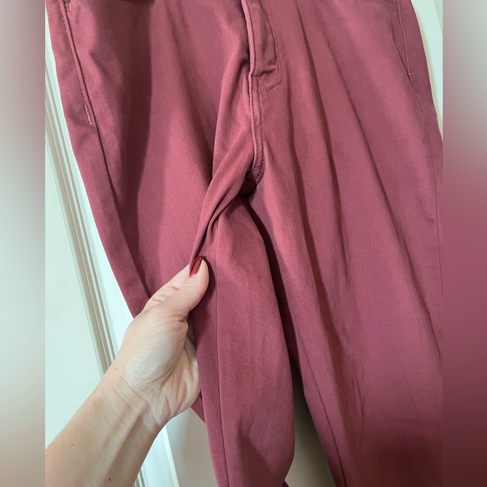 Denizen from Levi’s Mauve High Rise Skinny Stretchy Pants Women's size 8 - Picture 6 of 16